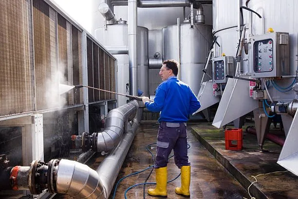 Industriereinigung – Arbeitssituation, illustratives Motiv